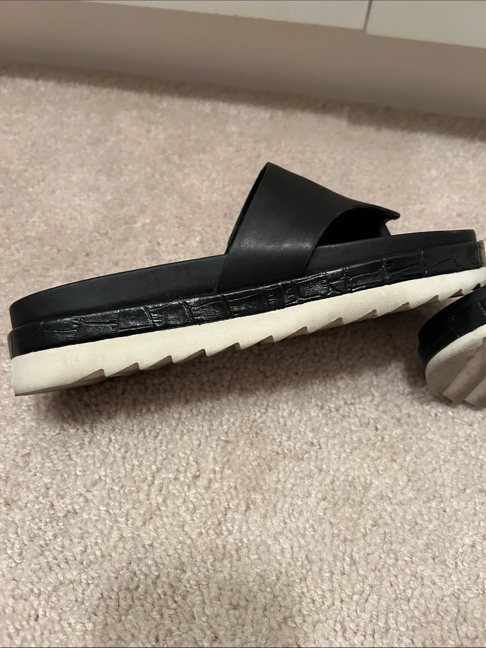 Donald Pliner Black Leather Fifi Wedge Sandals